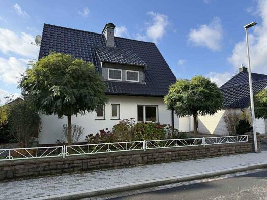 Einfamilienhaus zur Miete 1.000 € 4,5 Zimmer 102 m² 533 m² Grundstück frei ab sofort Dietrich-Bonhoeffer-Str. 16 Westtünnen Hamm 59069