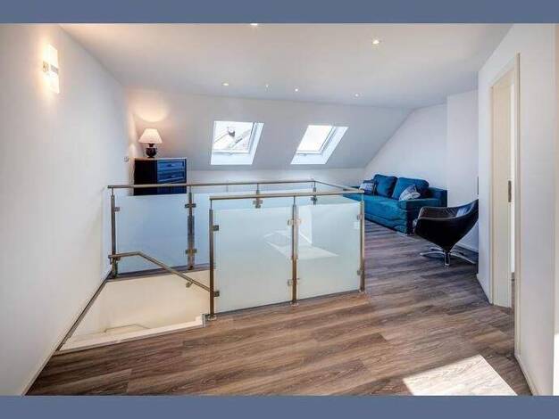 Haus zur Miete Wohnen auf Zeit 2.950 € 4 Zimmer 140 m² frei ab 01.04.2026 Unterpfaffenhofen Germering 82110