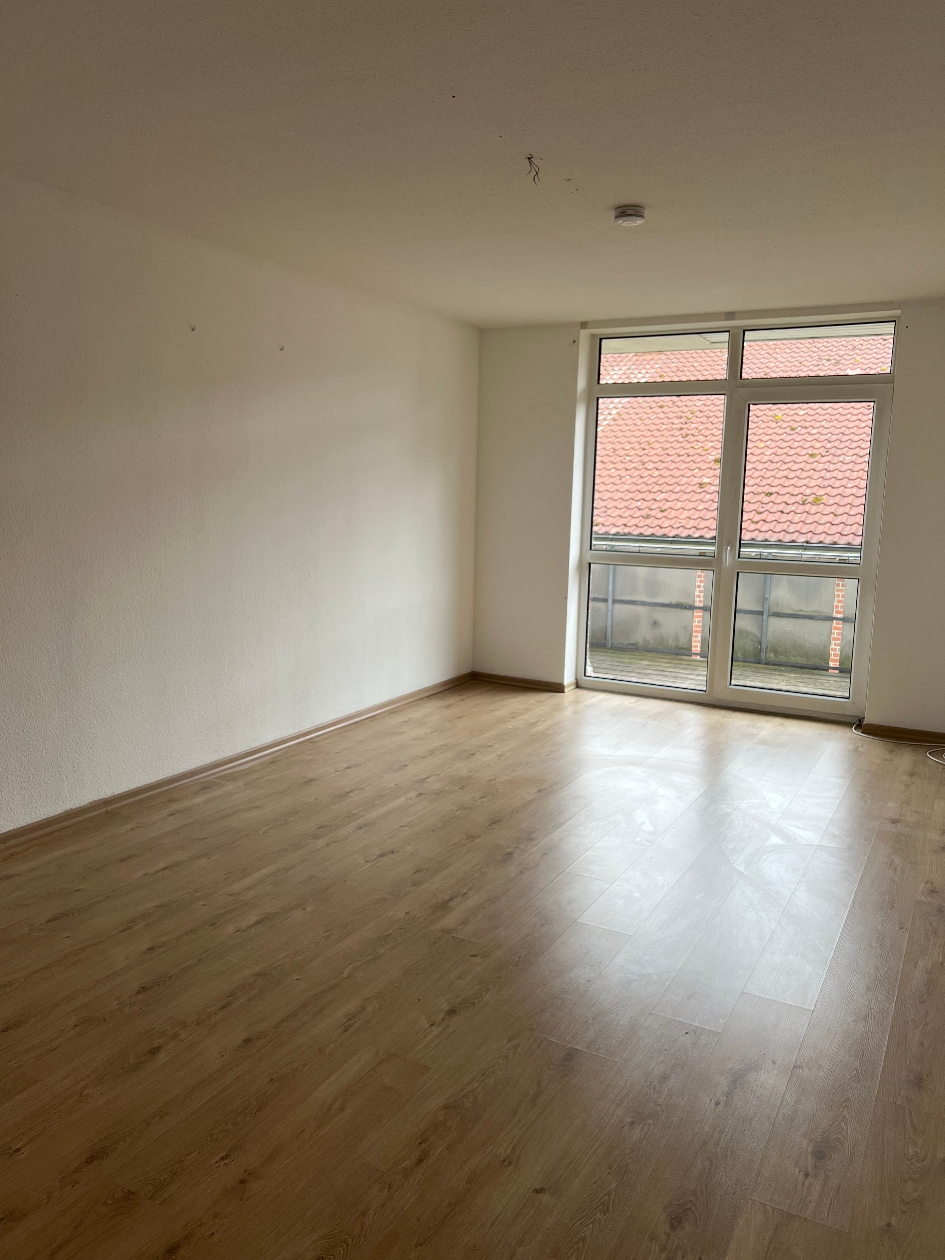 Wohnung zur Miete 450 € 2 Zimmer 56 m²<br/>Wohnfläche 1.<br/>Geschoss ab sofort<br/>Verfügbarkeit Barrikadenstr. 3 Erxleben Erxleben 39343