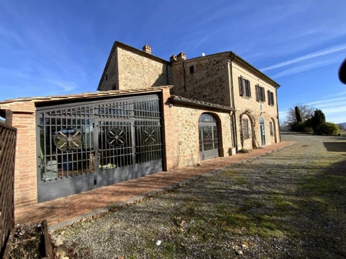 Bauernhaus zum Kauf 1.900.000 € 24 Zimmer 1.400 m²<br/>Wohnfläche 530.000 m²<br/>Grundstück Siena