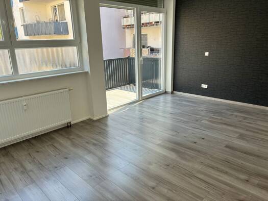 Wohnung zur Miete 800 € 3 Zimmer 70 m² Geschoss 1/1 frei ab sofort Südweststadt Pforzheim 75173