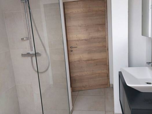 Wohnung zur Miete 800 € 3 Zimmer 80 m² Geschoss 1/2 frei ab 01.08.2026 Thalmannsfeld Bergen 91790