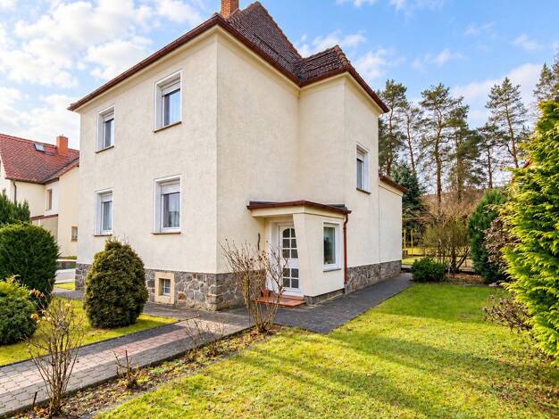 Einfamilienhaus zur Miete 1.950 € 6 Zimmer 130 m² 980 m² Grundstück Weixdorf Dresden 01108