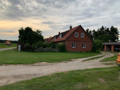 Mehrfamilienhaus zur Miete 850 € 4 Zimmer 108 m² 150 m² Grundstück frei ab sofort Edendorf Bienenbüttel 29553