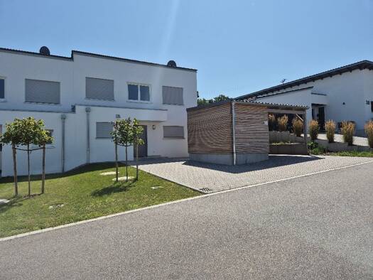 Doppelhaushälfte zur Miete 1.190 € 4 Zimmer 105 m² 419 m² Grundstück frei ab 01.12.2026 Schorndorf Schorndorf 93489