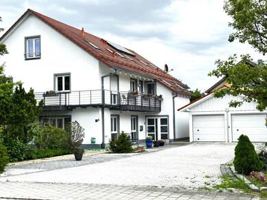 Einfamilienhaus zum Kauf 769.000 € 10 Zimmer 359,2 m² 970 m² Grundstück frei ab sofort Egglfing Bad Füssing 94072