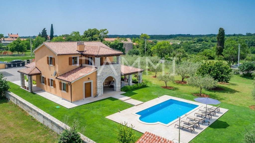 Haus zum Kauf 4 Zimmer 23.000 m² Centar, Loborika