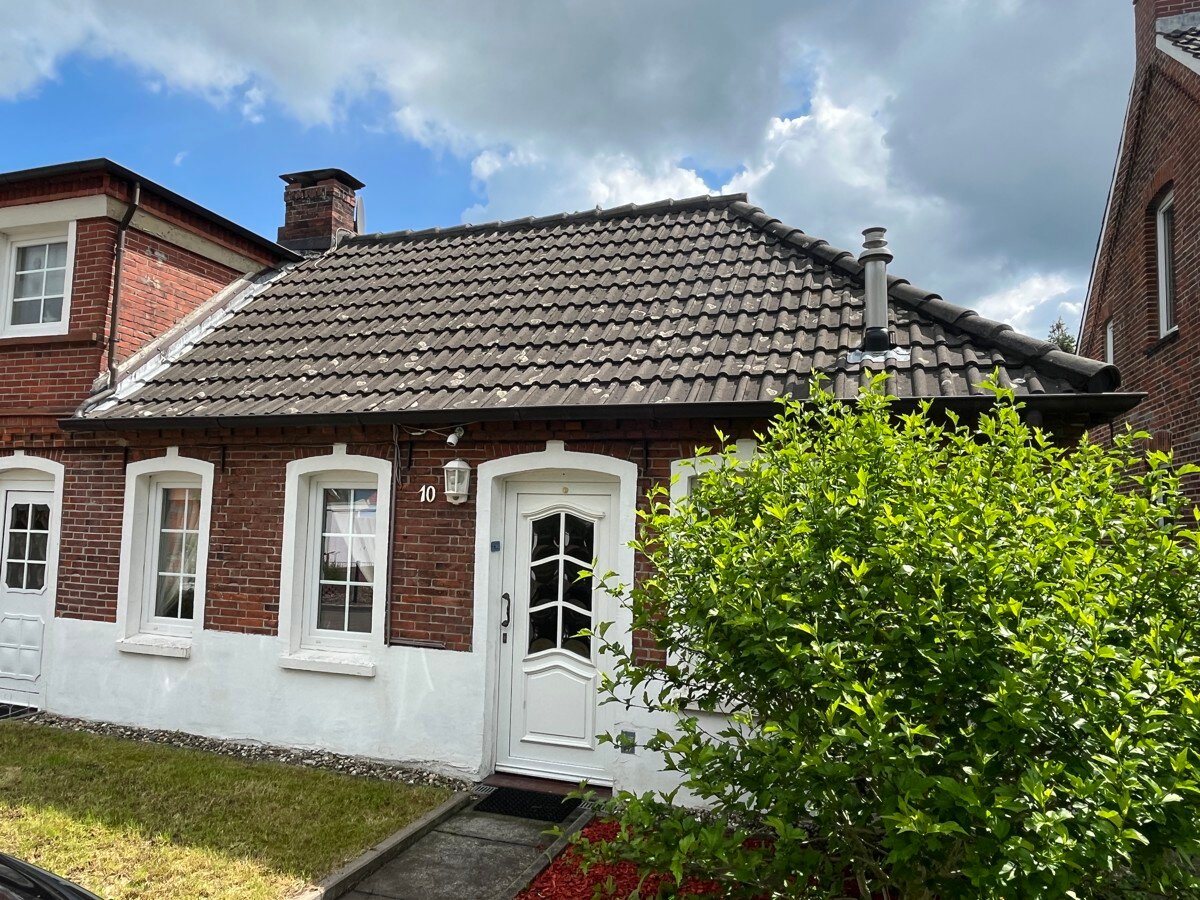 Reihenmittelhaus zum Kauf 209.000 € 3,5 Zimmer 55 m²<br/>Wohnfläche 302 m²<br/>Grundstück Norden Norden 26506