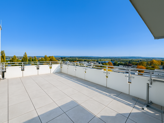 Wohnung zum Kauf 499.000 € 5 Zimmer 136 m² 5. Geschoss frei ab sofort Brahmsweg 13 Köngen 73257