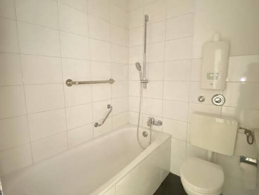 Wohnung zur Miete 931 € 3 Zimmer 81 m² 2. Geschoss frei ab 12.09.2025 Potsdamer Straße 30 Hassels Düsseldorf 40599