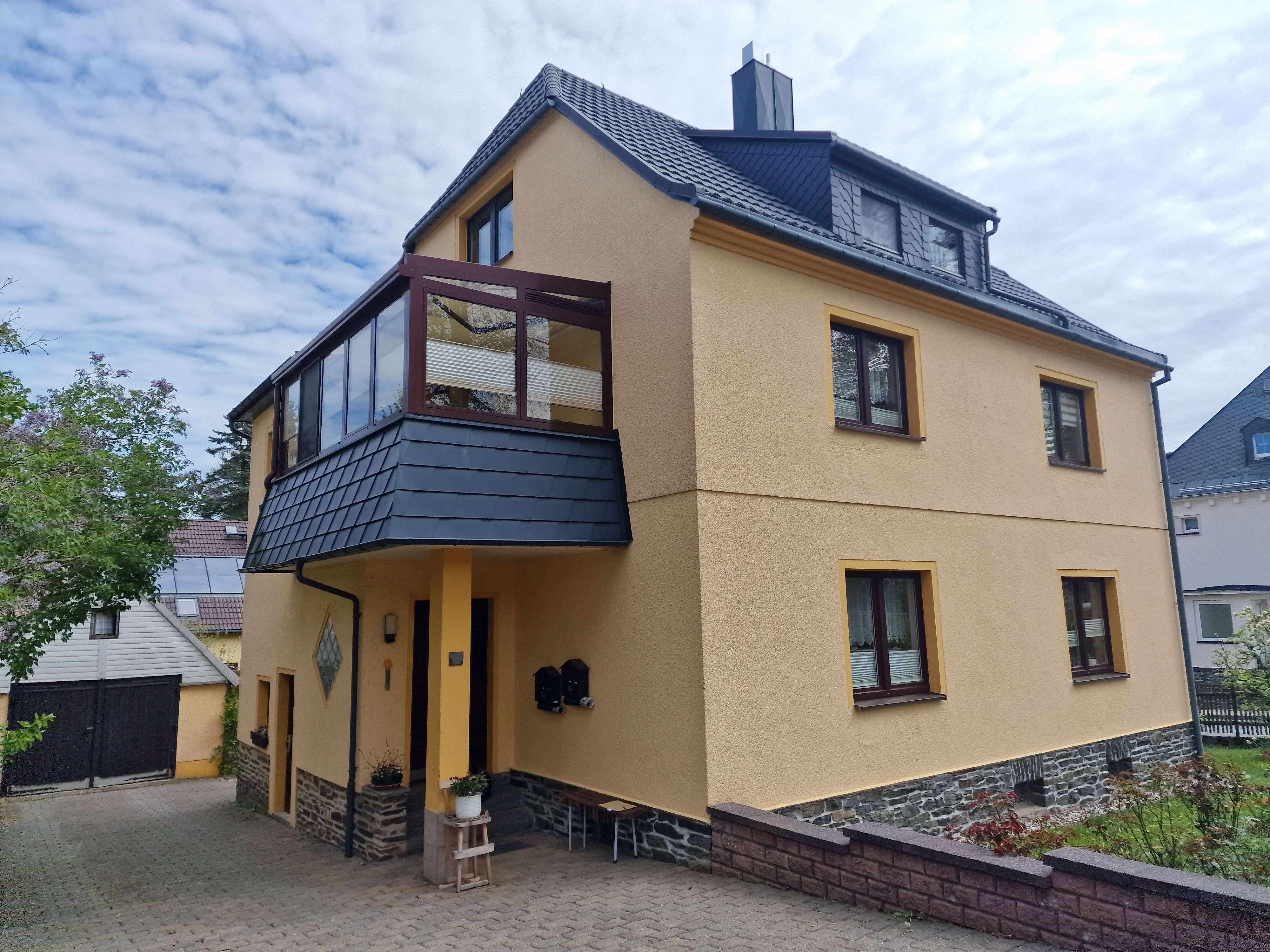 Mehrfamilienhaus zum Kauf 195.000 € 7 Zimmer 150 m²<br/>Wohnfläche 562 m²<br/>Grundstück Marienberg Marienberg 09496