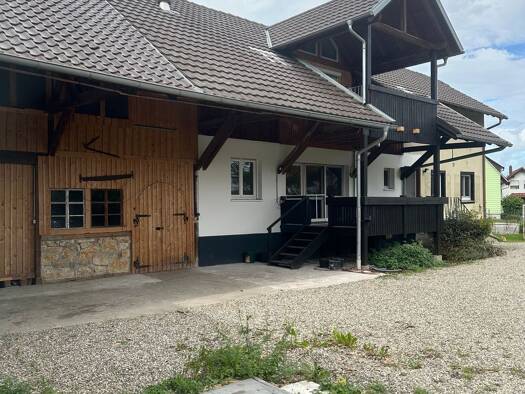 Bauernhaus zur Miete 1.900 € 6 Zimmer 188 m² 2.700 m² Grundstück frei ab sofort Biengen Bad Krozingen 79189