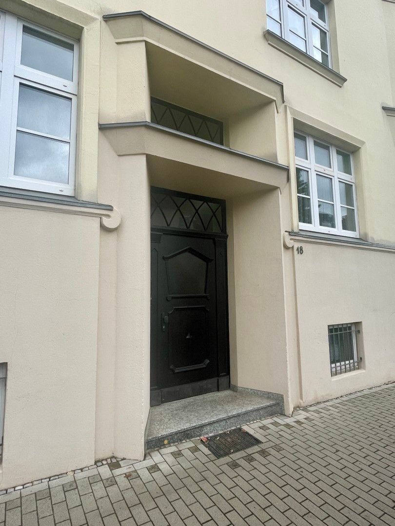 Wohnung zur Miete 684 € 3 Zimmer 76 m²<br/>Wohnfläche EG<br/>Geschoss ab sofort<br/>Verfügbarkeit Robert-Beltz-Straße 18 Weststadt Schwerin 19059