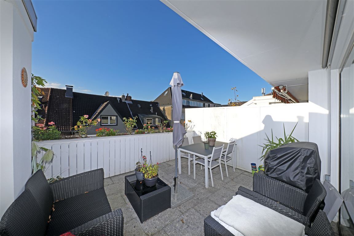 Wohnung zum Kauf 175.000 € 2 Zimmer 60 m²<br/>Wohnfläche 1.<br/>Geschoss Gerresheim Düsseldorf 40625