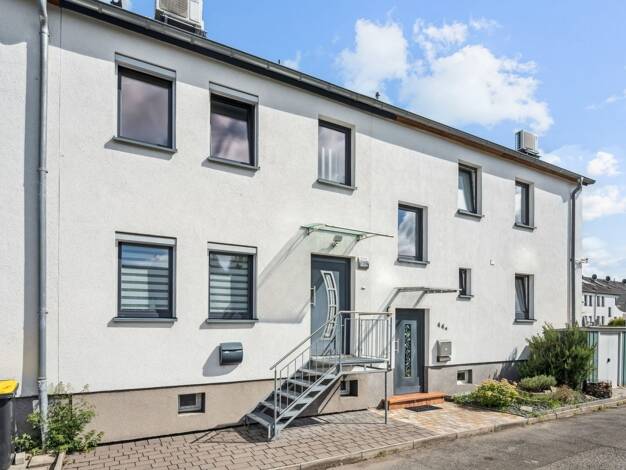 Reihenendhaus zum Kauf 299.000 € 3 Zimmer 138 m² 275 m² Grundstück Düren Düren 52351