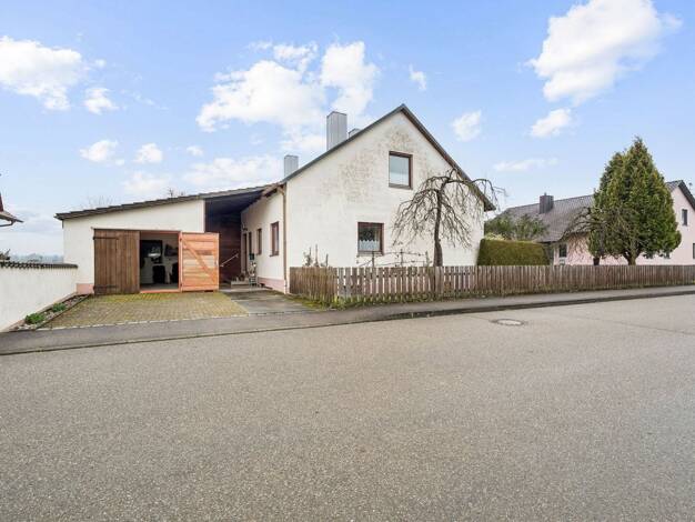 Einfamilienhaus zum Kauf 338.000 € 7 Zimmer 188 m² 1.035 m² Grundstück frei ab 01.06.2026 Genderkingen 86682