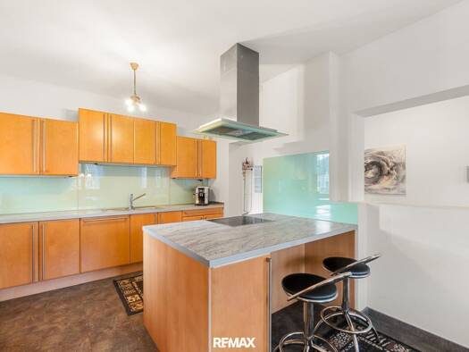 Immobilie in Gleinstätten - Mehrfamilienhaus zum Kauf - Gleinstätten - 385.000 € - 10 Zimmer, 295 m², 935 m² Grundstück - Bild 1