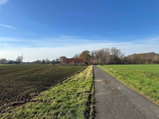 Einfamilienhaus zum Kauf provisionsfrei 286.000 € 8 Zimmer 170 m² 1.401 m² Grundstück frei ab sofort Destel Stemwede 32351