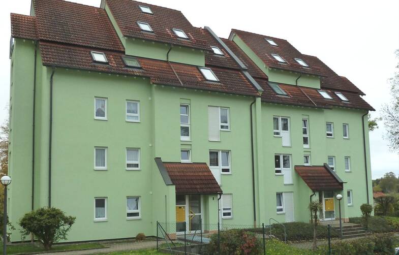 Wohnung zur Miete 260 € 1 Zimmer 35 m² Dachgeschoss, 4. Geschoss frei ab 01.07.2025 Eisfeld Eisfeld 98673