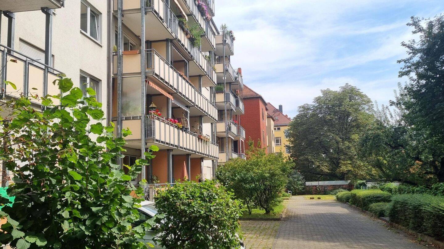 Property thumbnail 2