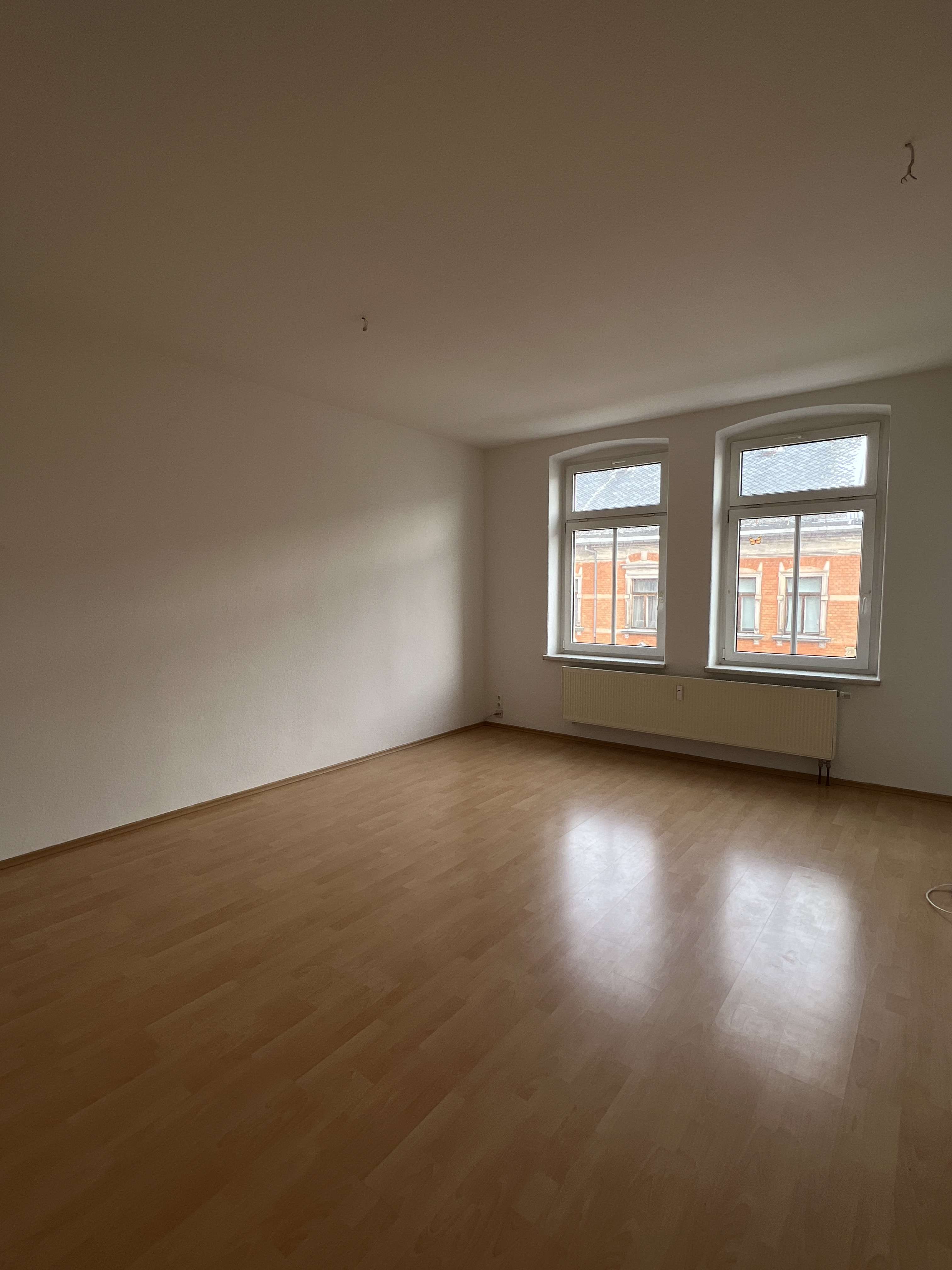 Apartment zur Miete 330 € 3 Zimmer 66 m²<br/>Wohnfläche Robert-Blum-Straße 18 Auerbach Auerbach/Vogtland 08209