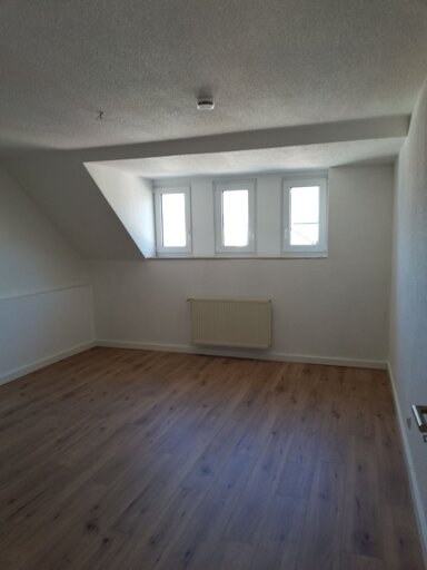 Wohnung zur Miete 329 € 3 Zimmer 59 m² 3. Geschoss frei ab sofort Karl Liebknecht Str. 26 Schmölln Schmölln 04626