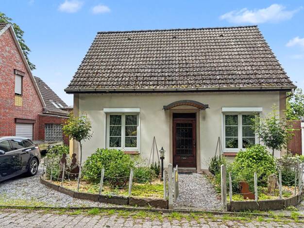 Einfamilienhaus zum Kauf 149.000 € 6 Zimmer 121 m² 626 m² Grundstück Abbehausen Nordenham 26954