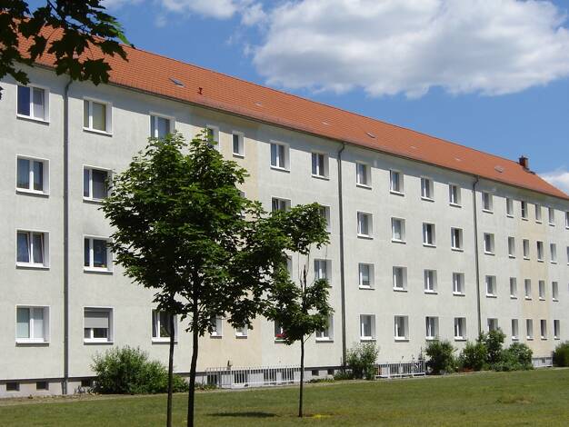Wohnung zur Miete 333 € 2 Zimmer 48,9 m² 1. Geschoss frei ab sofort Wilhelmstraße 92 Eisenhüttenstadt Eisenhüttenstadt 15890