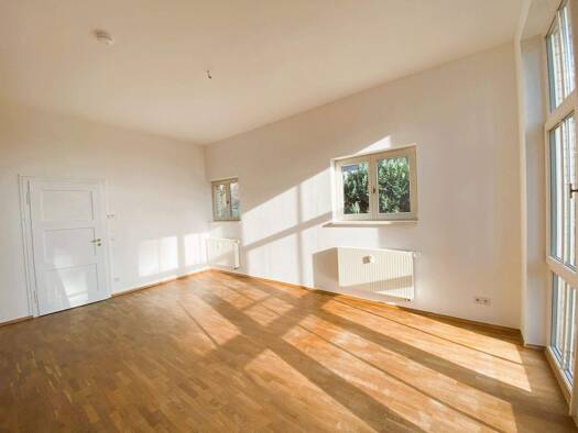 Einfamilienhaus zum Kauf 550.000 € 8 Zimmer 172,2 m² 400 m² Grundstück Wahren Leipzig 04159