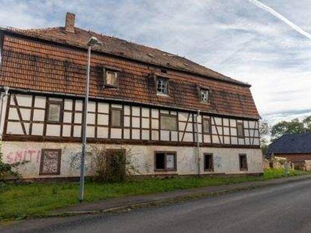 Mehrfamilienhaus zum Kauf 150.000 € 25 Zimmer 400 m² 1.920 m² Grundstück Wendelstein Kaiserpfalz 06642