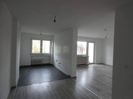 Wohnung zur Miete 721 € 3 Zimmer 77 m² 3. Geschoss frei ab 01.04.2026 Kaiserswerther Str. 117 Wanheim-Angerhausen Duisburg 47249