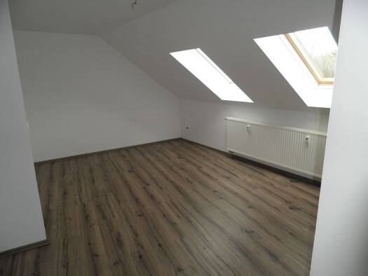 Wohnung zur Miete 410 € 3 Zimmer 71,1 m² 2. Geschoss Döhnerstr. 1 Marienthal Zwickau 08060