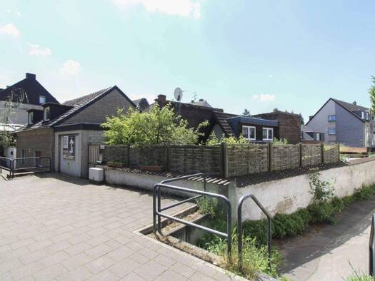 Einfamilienhaus zum Kauf 280.000 € 4 Zimmer 80 m² 216 m² Grundstück Niehl Köln 50735