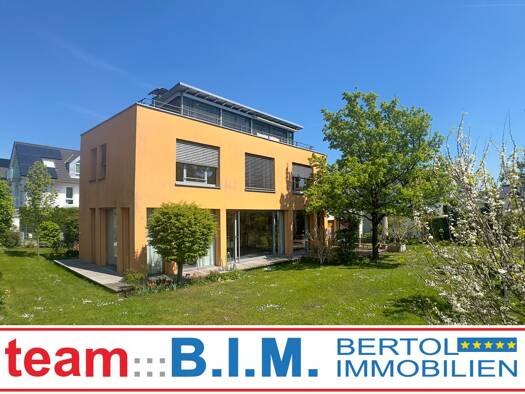 Einfamilienhaus zum Kauf 2.100.000 € 8 Zimmer 216 m² 762 m² Grundstück frei ab sofort Gauting 82131