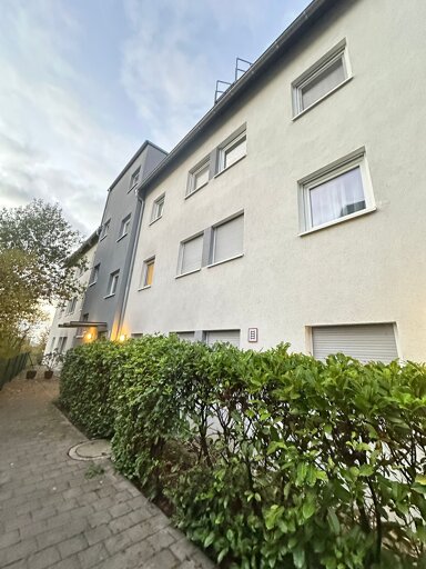 Wohnung zur Miete 1.700 € 4 Zimmer 98 m² 1. Geschoss frei ab sofort Hartensteinstraße 8 Bad Cannstatt Stuttgart 70376