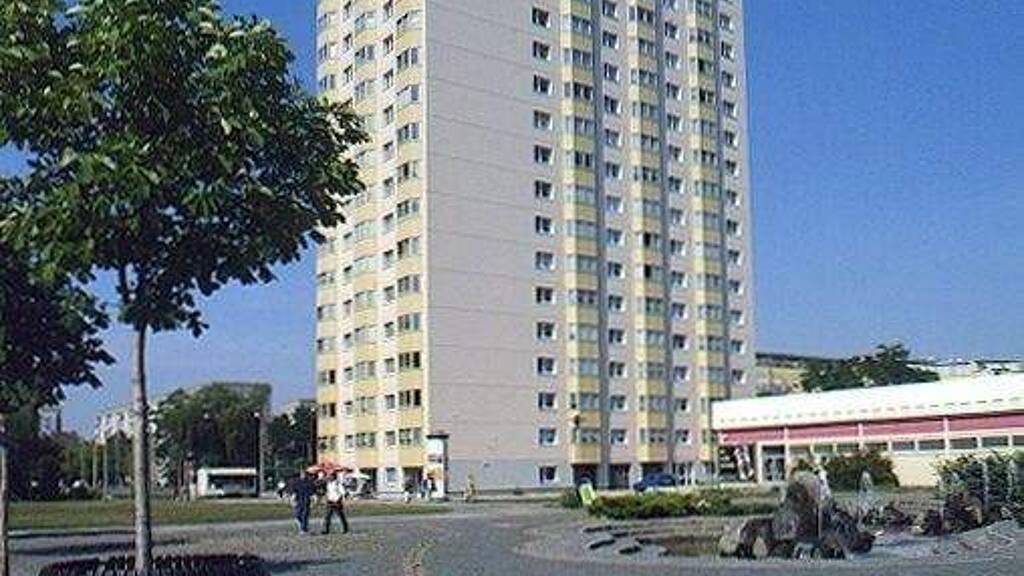 Wohnung zur Miete 724 € 3 Zimmer 81,2 m² 9. Geschoss frei ab 29.03.2026 Postelwitzer Str. 2 Gruna Dresden 01277