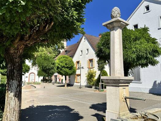 Einfamilienhaus zum Kauf 550.000 € 7 Zimmer 179,6 m² 167 m² Grundstück Stetten Lörrach 79540