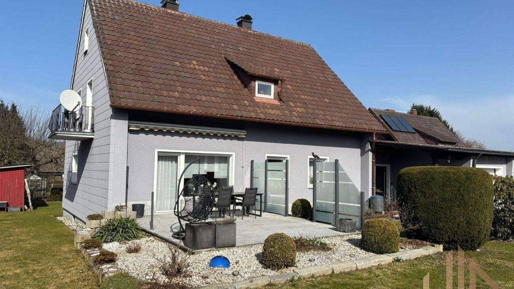 Mehrfamilienhaus zum Kauf 393.000 € 6 Zimmer 158 m² 930 m² Grundstück Vohenstrauß 92648