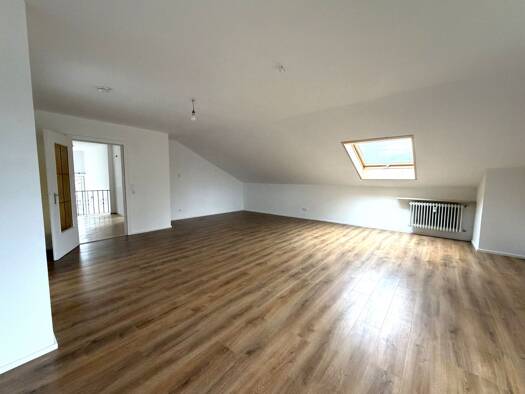 Wohnung zur Miete 850 € 2 Zimmer 90 m² 2. Geschoss Maria Thalheim Fraunberg 85447