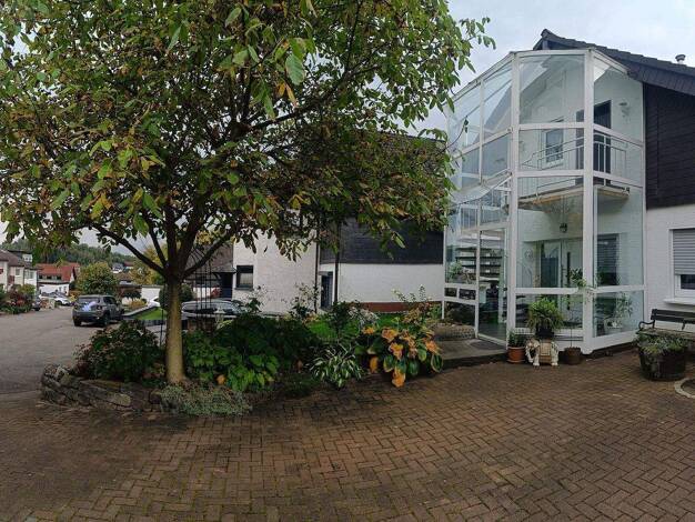 Mehrfamilienhaus zum Kauf provisionsfrei 550.000 € 7 Zimmer 207 m² 500 m² Grundstück Stettiner Str 9 Hackenberg Bergneustadt 51702