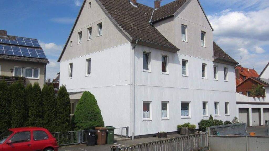 Haus zum Kauf 220.000 € 13 Zimmer 337,6 m² 392 m² Grundstück Hofgeismar 34369