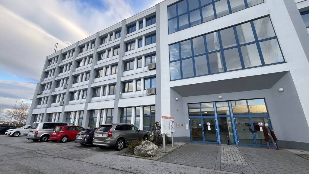 Bürofläche zur Miete 10,50 € 199,6 m² Bürofläche Wiener Neudorf 2351