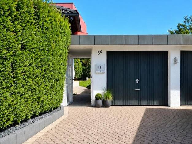 Einfamilienhaus zum Kauf 450.000 € 264,7 m² 1.052 m² Grundstück frei ab 01.10.2026 Aldingen Aldingen 78554