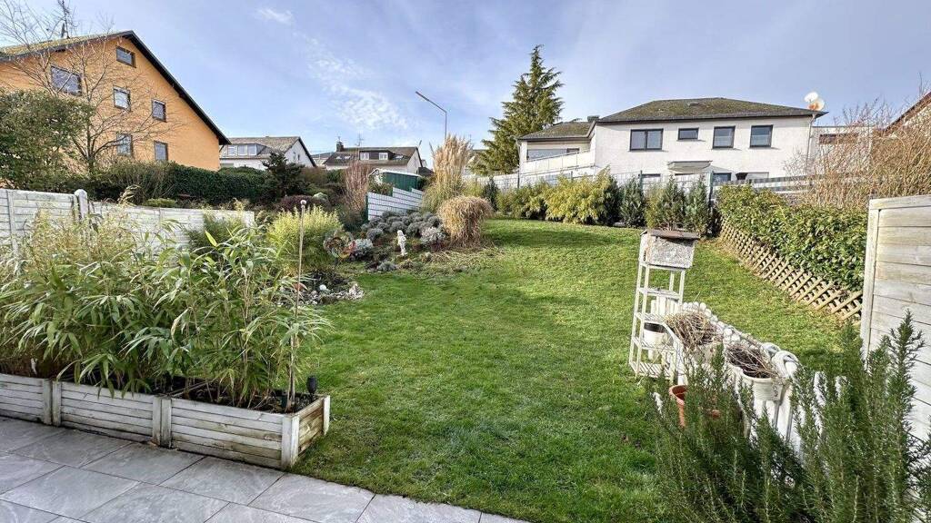 Doppelhaushälfte zum Kauf 399.000 € 5 Zimmer 147 m² 380 m² Grundstück Korlingen 54317