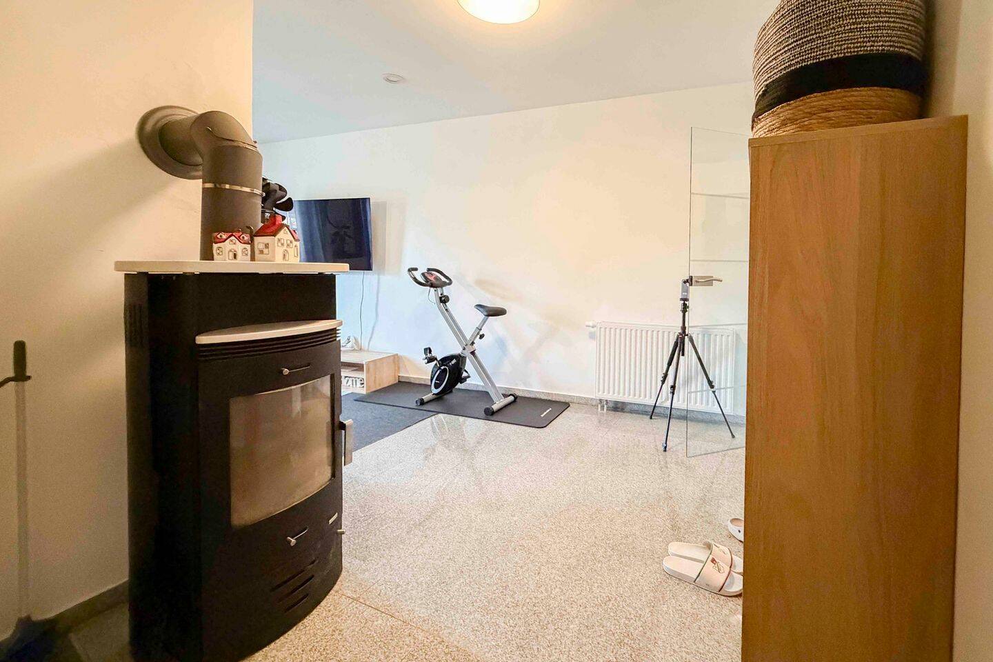 Immobilie in Gerach - Bezugfertiges Familienhaus mit großem Garten, Dachterrasse & Einbauküche - 2017 umfassend saniert - Bild 4