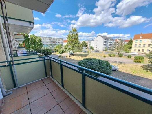 Wohnung zur Miete 295 € 2 Zimmer 50,2 m² 1. Geschoss frei ab 16.05.2026 Askanische Str. 122 Innenstadt Dessau-Roßlau 06844