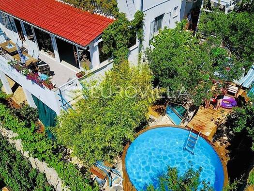 Haus zum Kauf 1.500.000 € 7 Zimmer 418 m² Hvar Hvar