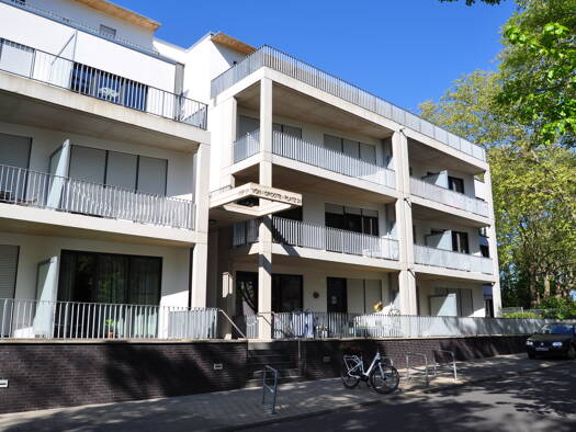 Terrassenwohnung zur Miete 1.120 € 3 Zimmer 77,1 m² frei ab 01.06.2026 Von-Groote-Platz 24 Rüngsdorf Bonn 53173