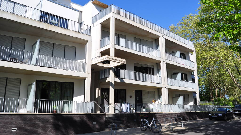 Terrassenwohnung zur Miete 1.120 € 3 Zimmer 77,1 m² frei ab 01.06.2026 Von-Groote-Platz 24 Rüngsdorf Bonn 53173