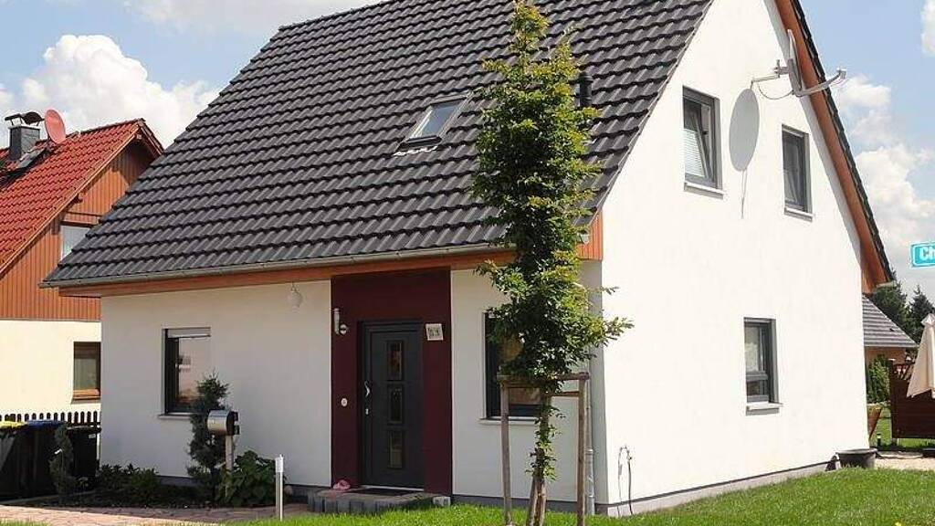 Einfamilienhaus zum Kauf provisionsfrei 266.000 € 4 Zimmer 101 m² 980 m² Grundstück Otzdorf Roßwein 04741